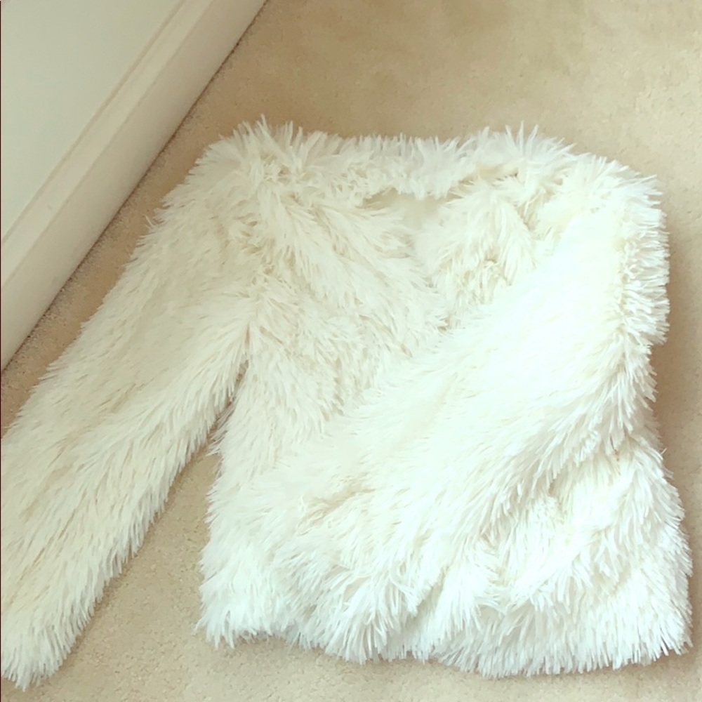 Kids fuzzy coat.